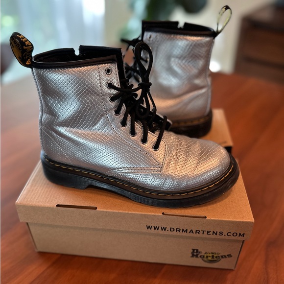 Kids Silver Reptile Doc Martens Boots! - Picture 1 of 4